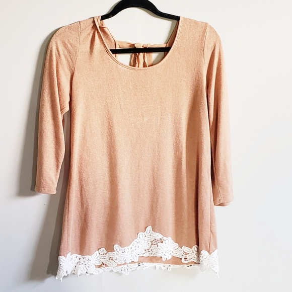 Charming Charlie Bow Back Top - Picture 2 of 7